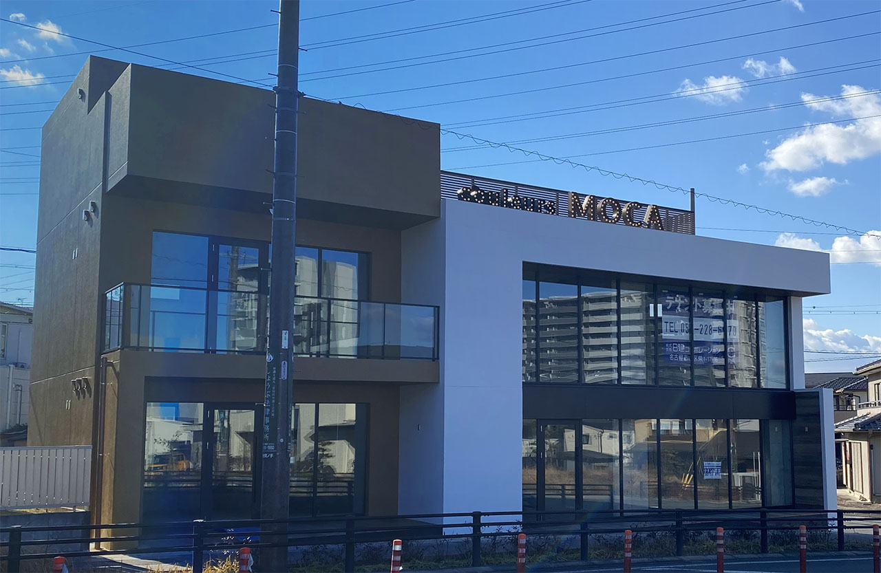 テナントビルの屋上LEDトッティサイン